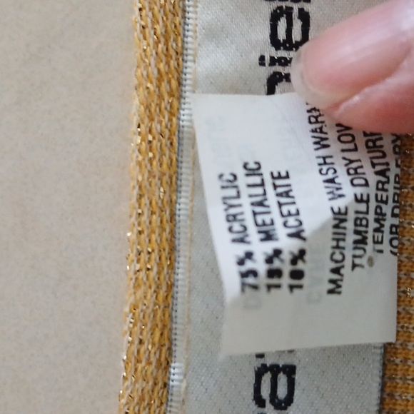 Cathy Daniels Size Medium Gold Metallic Top - Picture 7 of 7